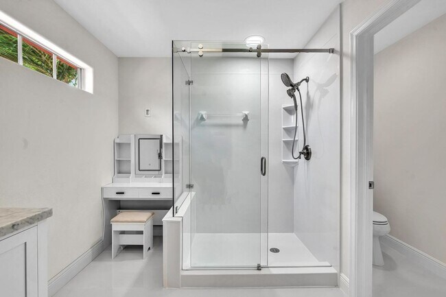 Building Photo - 36 Monterey Pointe Dr