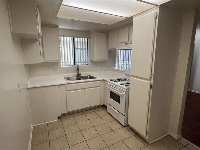 Floorplan - 633 Broad Ave.