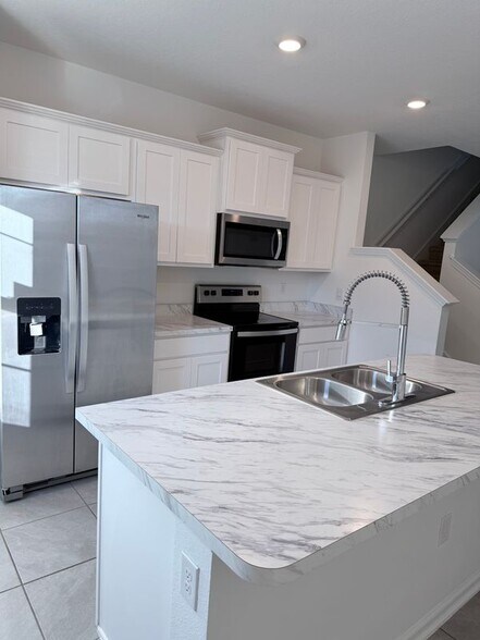 Building Photo - 4927 Nebula Ln