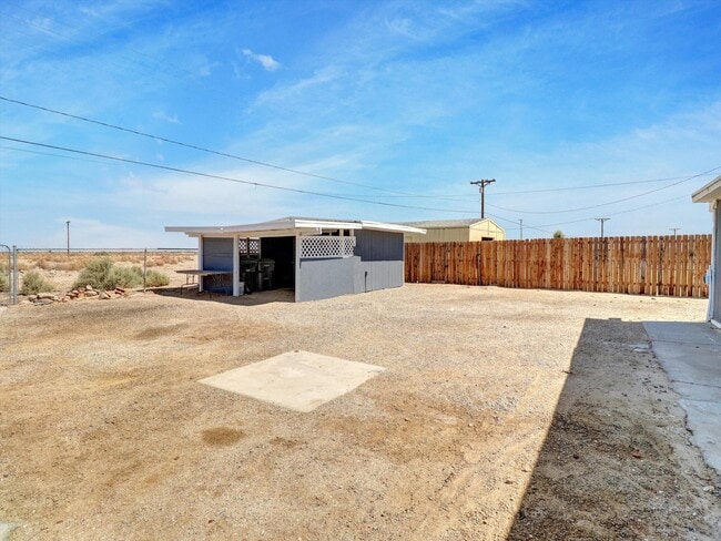 Building Photo - 2206 Ocean Side Ave