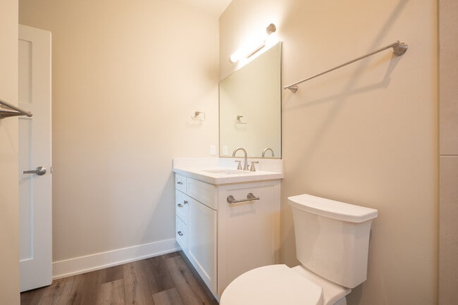 Building Photo - 120 Richardson St