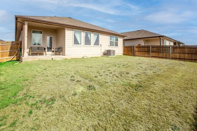 Building Photo - 199 Frostweed Dr