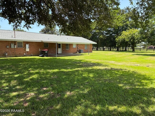 Building Photo - 101 Sonnier Rd
