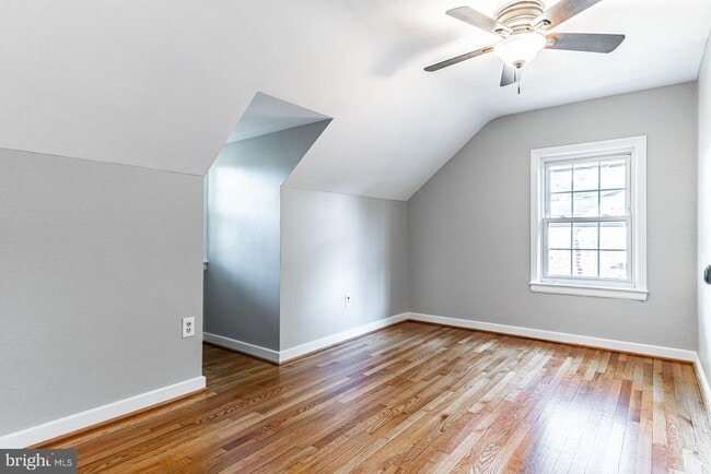 Building Photo - 2759 W George Mason Rd