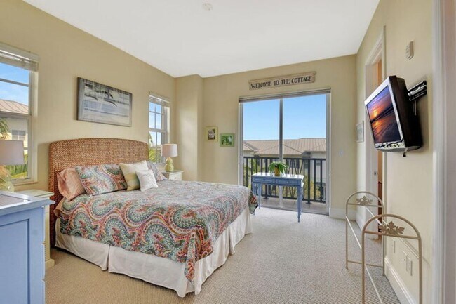 Building Photo - 3120 E Latitude Cir