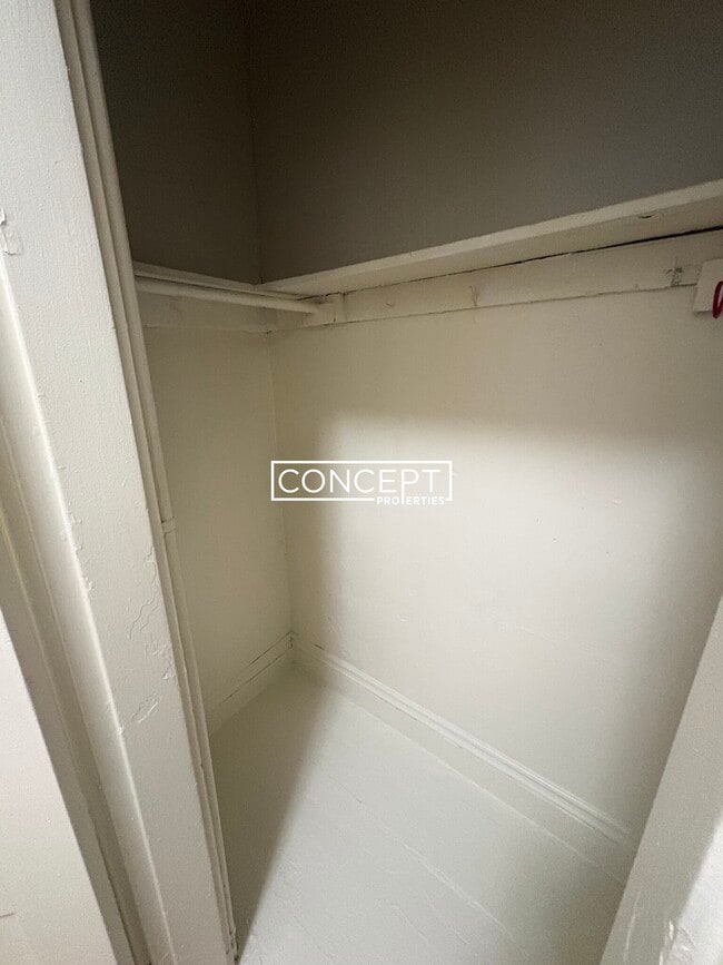 Building Photo - 5 Walbridge St