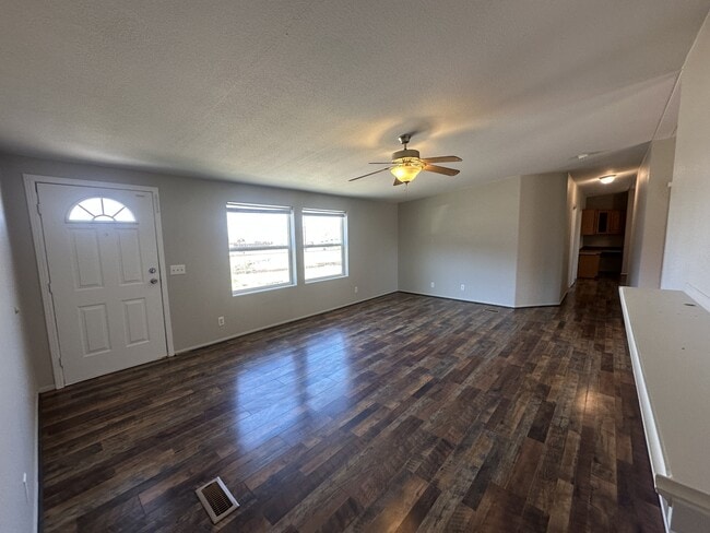 Building Photo - 181 W Rio Grande Dr