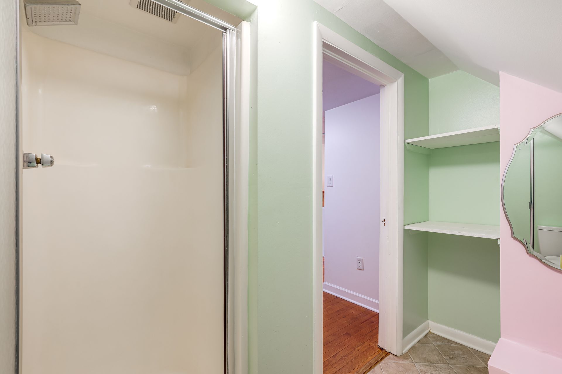 Building Photo - 206 Lakeland Dr