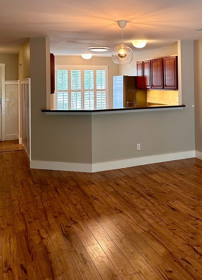 Building Photo - Charming 2-Bedroom Townhome in 'The Commons', Hanahan, S.C.