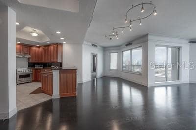 Building Photo - 449 S 12th St