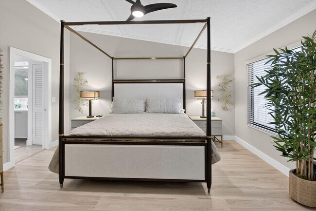 Building Photo - 7455 Glendevon Ln