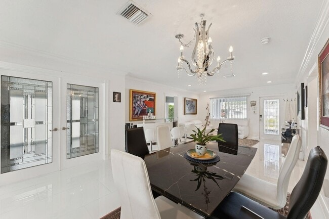 Building Photo - 911 NW 7th St