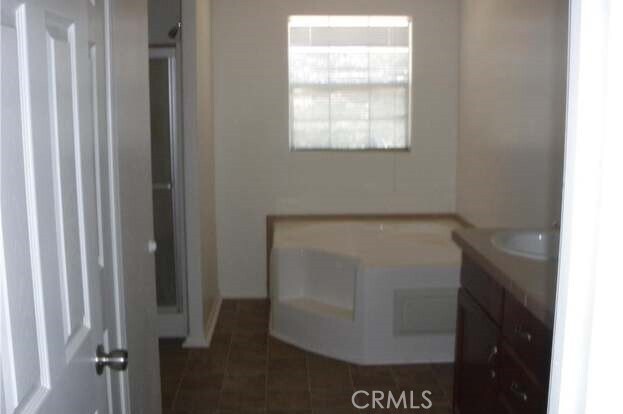 Building Photo - 45995 Roca Vista Dr