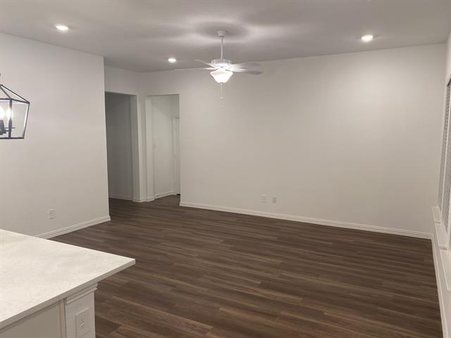 Building Photo - 1613 Pne Vly Dr