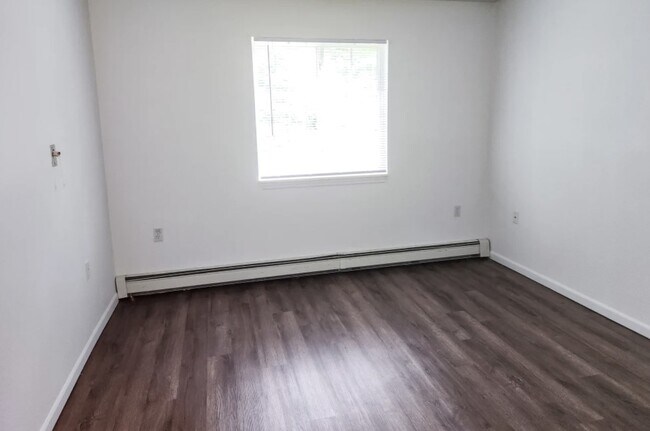 Building Photo - 31950 Clark St