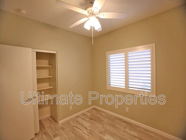 Building Photo - 3926 W Hackamore Dr