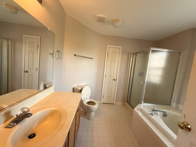 Building Photo - 379 Wheatfield Cir