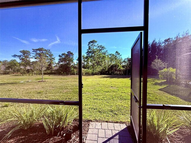 Building Photo - 10995 Pinot Dr