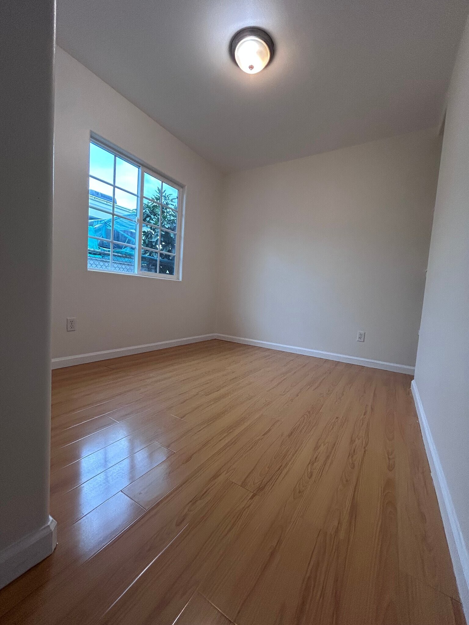 Building Photo - 3749 N Charlotte Ave