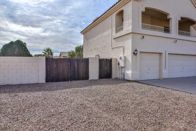 Building Photo - 5413 W Fallen Leaf Ln