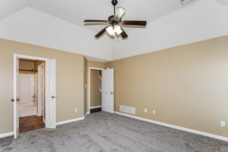 Building Photo - 6776 Anna May Dr