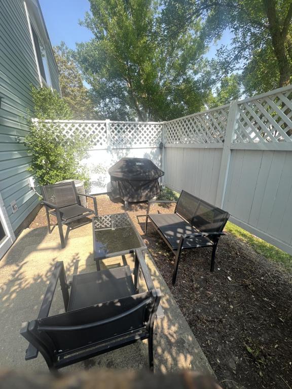 Building Photo - 491 Patrick Henry Ct