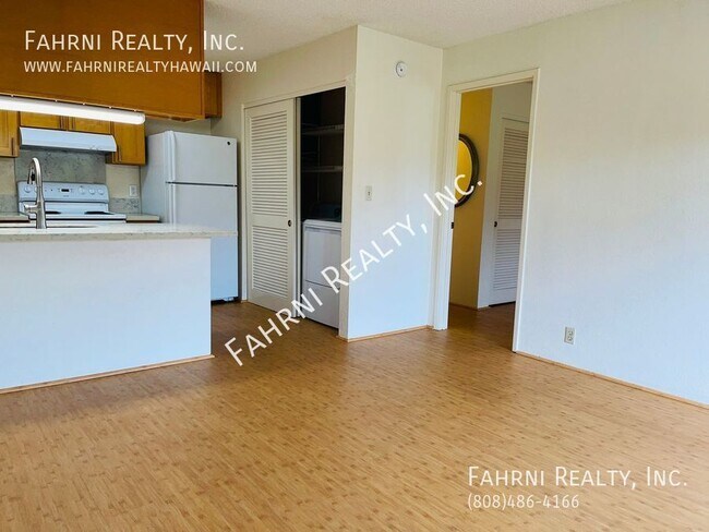 Building Photo - 94-1055-1055 Kaukahi Pl