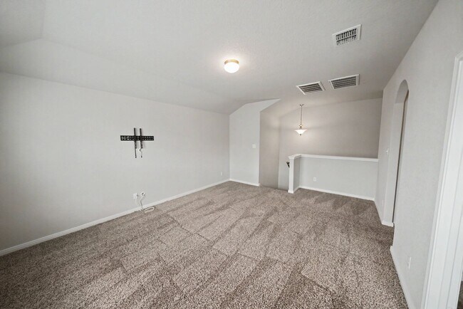 Building Photo - 6810 Comanche Band