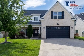 Building Photo - 3527 Pershing Dr