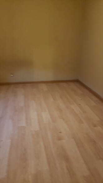 Bedroom - 222 W Murrill St