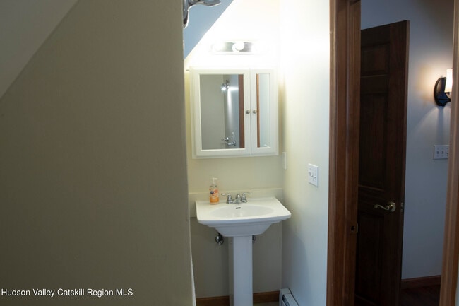 Building Photo - 1545 Leeds Athens Rd