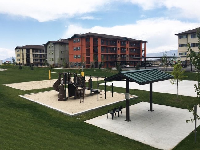 Building Photo - 1026 N 1090 W St