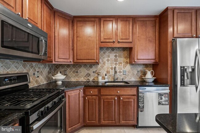 Building Photo - 177 La Costa Dr