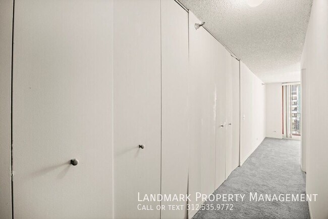 Building Photo - 200 N Dearborn St