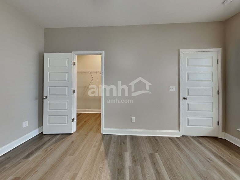 Building Photo - 5342 Tupelo St