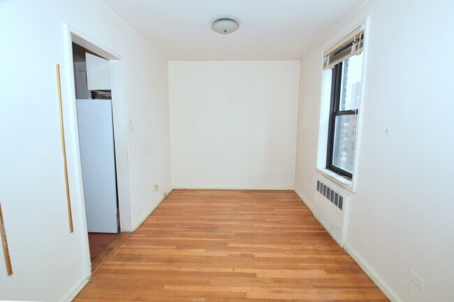 Building Photo - 224-24 Union Tpke
