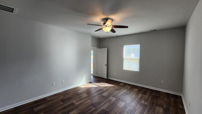 Building Photo - 1055 Sentinel Ct