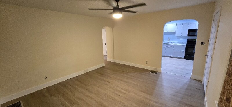 Building Photo - 2015 Rosemont Blvd