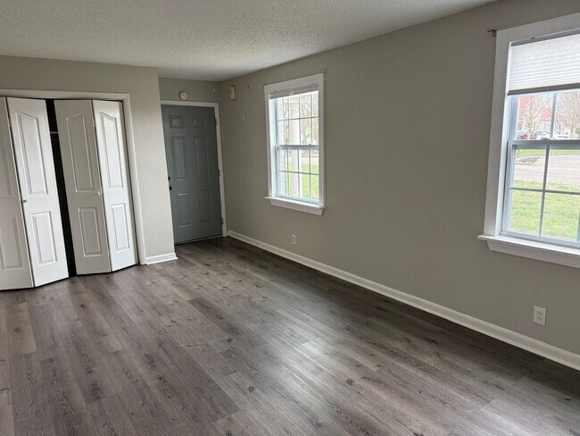 Building Photo - Welcome to your new Home!