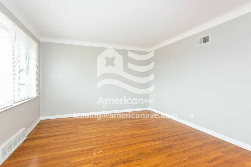 Building Photo - 13355 Old Halls Ferry Rd