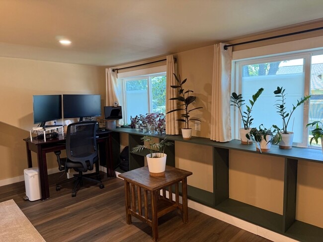 Building Photo - Charming Kalispell Home