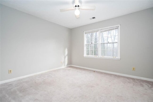 Building Photo - 1049 Seven Springs Cir NE