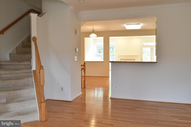 Building Photo - 2542 Banshire Dr