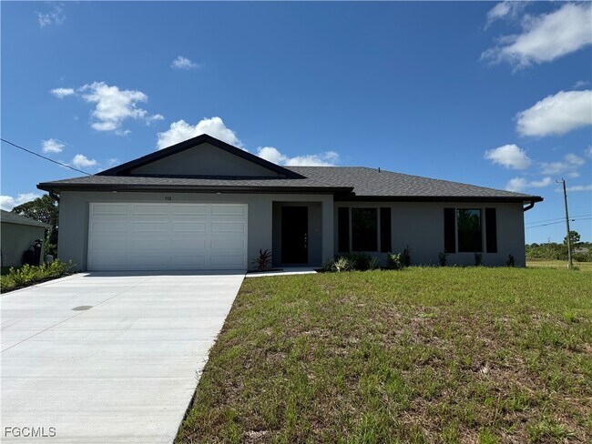 Building Photo - 918 NE 33rd Ln