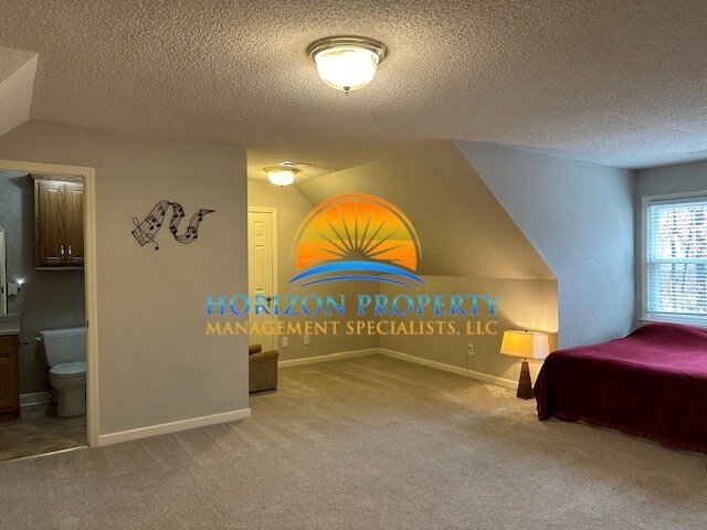 Building Photo - 127 Phantom Dr