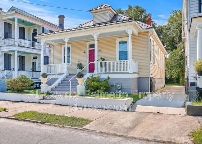 Building Photo - 341 Sumter St