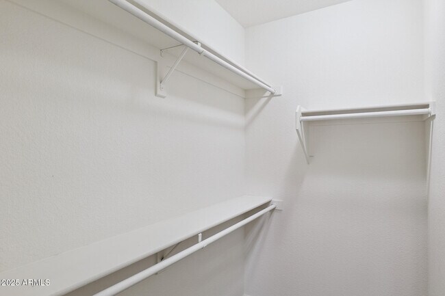 Building Photo - 6346 W Hess St