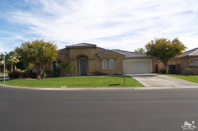 Primary Photo - 41098 Dover Ct