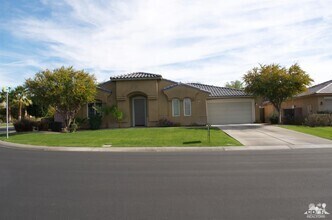 Building Photo - 41098 Dover Ct