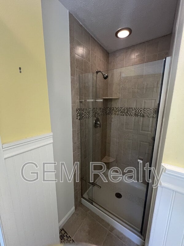 Building Photo - 1244 Mountain View Rd